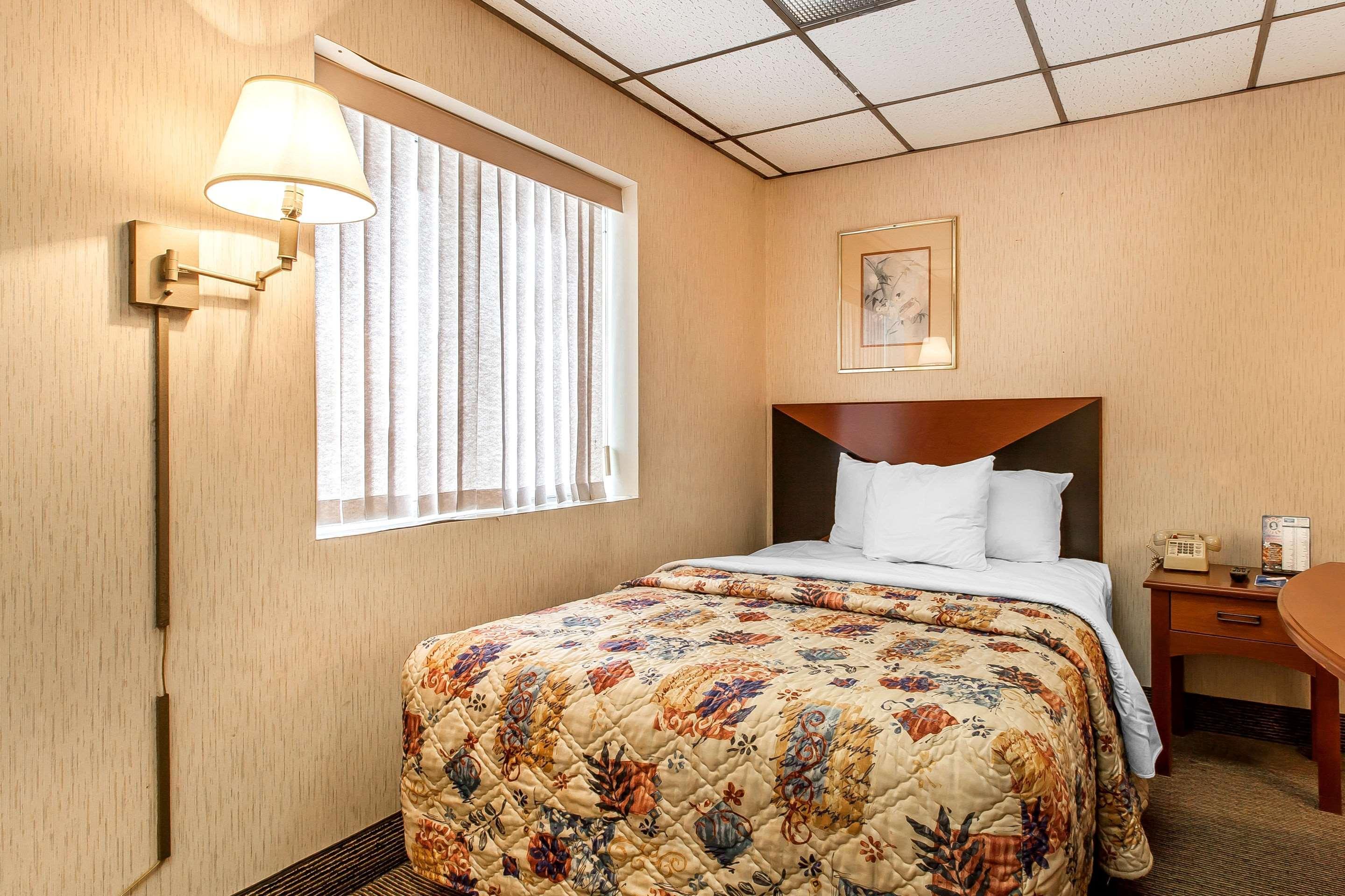 Rodeway Inn North Sandusky Extérieur photo