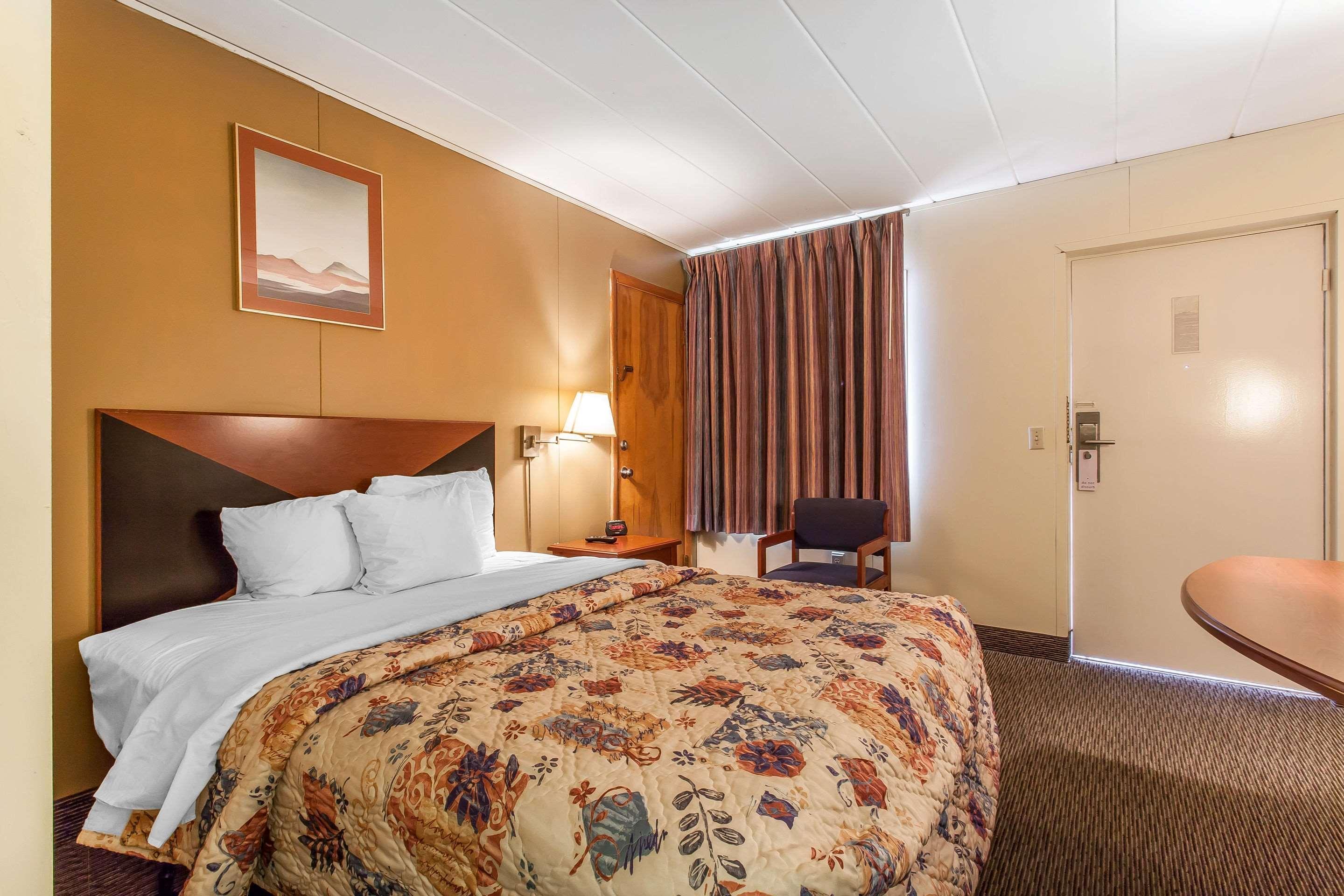 Rodeway Inn North Sandusky Extérieur photo