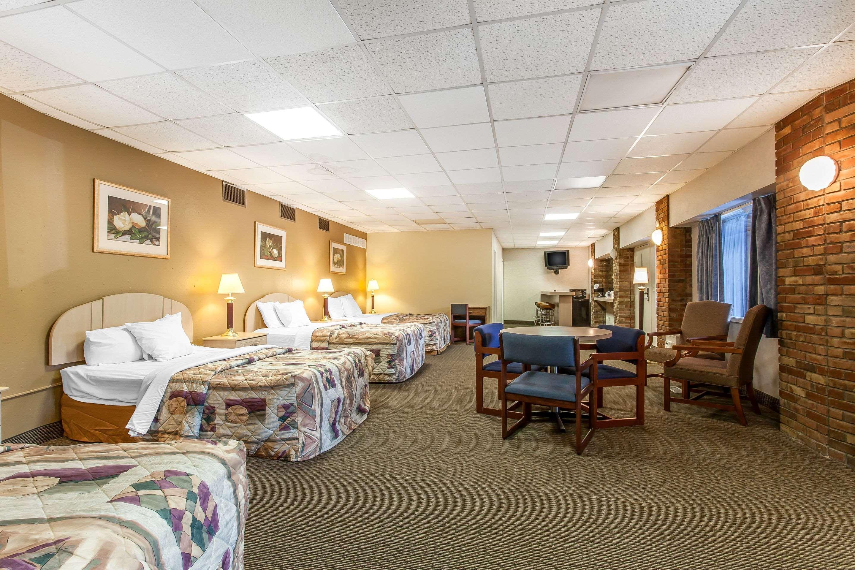 Rodeway Inn North Sandusky Extérieur photo