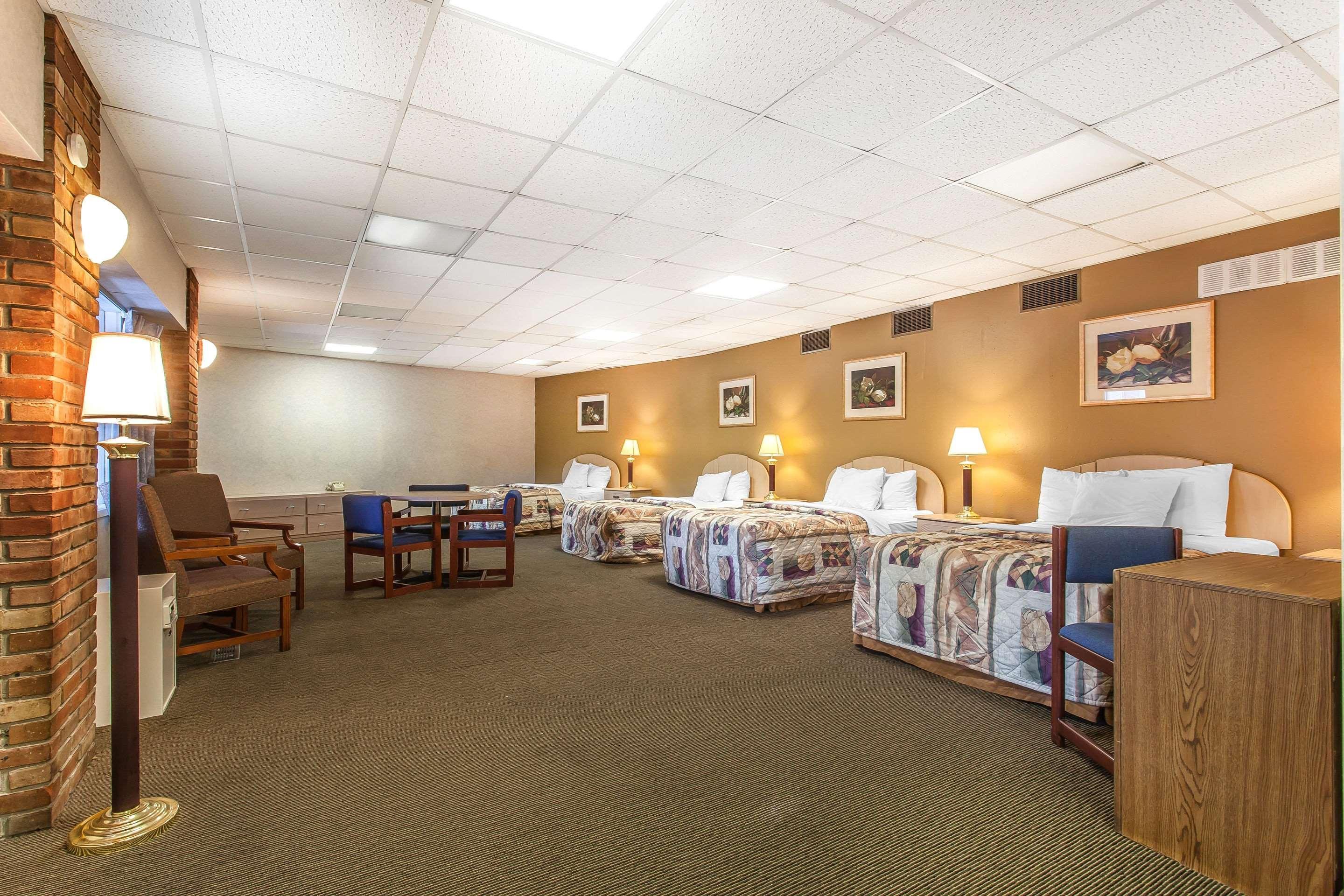 Rodeway Inn North Sandusky Extérieur photo
